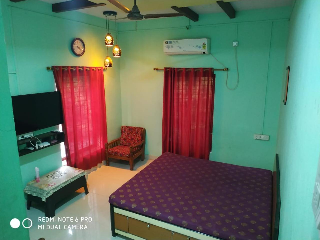 Krushna Kunj Holiday Home Alībāg Eksteriør billede